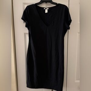 H&M Black Short Sleeve V-Neck Tee